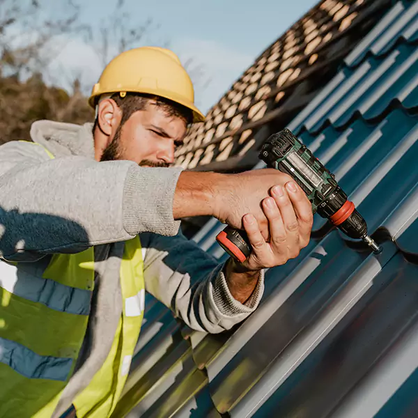 Why Arlington Heights Property Owners Choose Arlington Heights Roofing Pro for Metal Roof Replacement?
